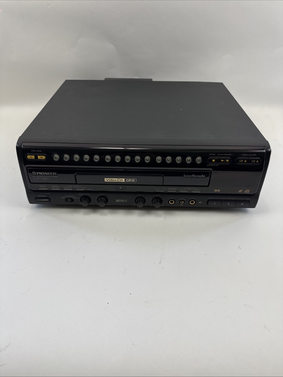 AS IS - Pioneer CLD-V880 Karaoke LD/CD LaserDisc Player--AS IS--FOR PARTS AS IS - Pioneer CLD-V880 Karaoke LD/CD LaserDisc Player--AS IS--FOR PARTS