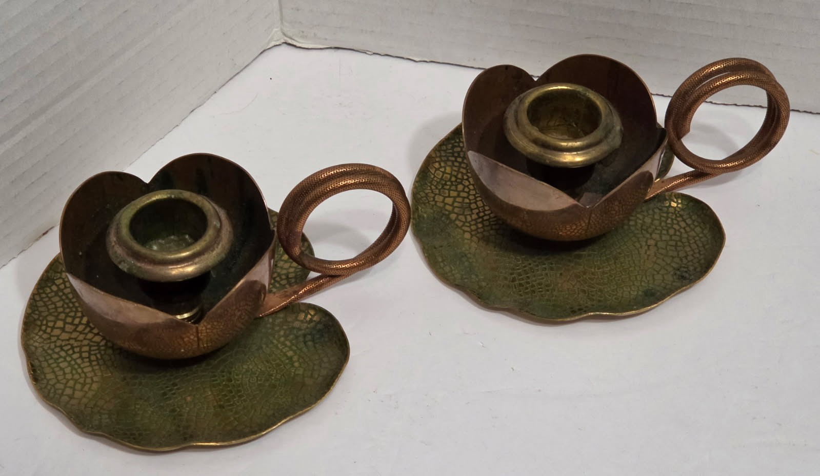 Vintage Tulip Lilypad Copper Brass Candlestick Candle Holders Finger Lamps Set Vintage Tulip Lilypad Copper Brass Candlestick Candle Holders Finger Lamps Set