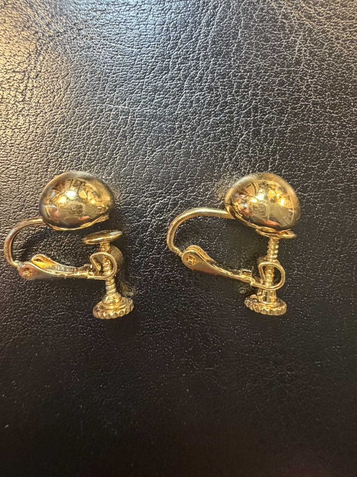 Vintage Napier Screw back Gold Tone Earrings Vintage Napier Screw back Gold Tone Earrings