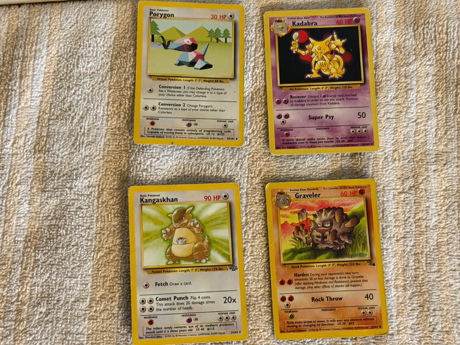 4x WotC Pokémon Lot 1999 — Kadabra + Kangaskhan + Graveler + Porygon Base/Fossil