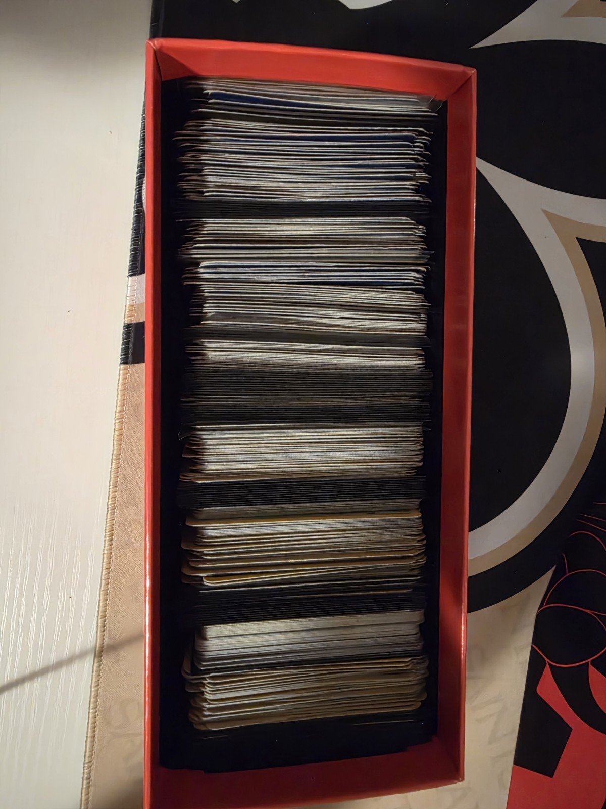 Pokémon- TCG Trading Cards-Est 450+ Cards Pokémon- TCG Trading Cards-Est 450+ Cards
