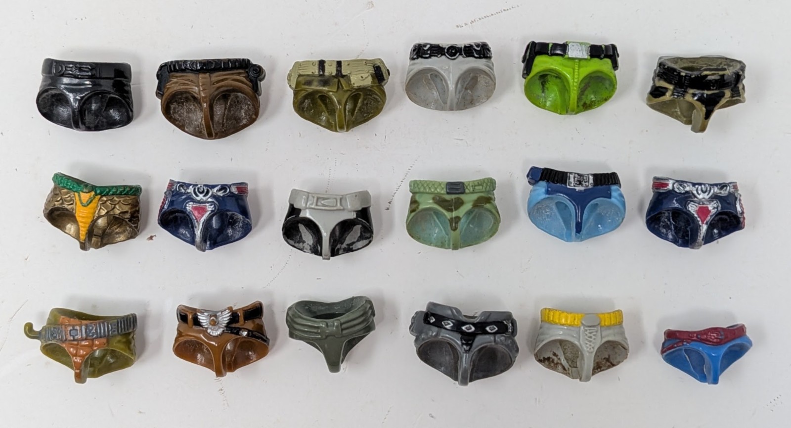 Vintage Original G.I. GI JOE Waistpieces Waist Body Parts lot of 18 Vintage Original G.I. GI JOE Waistpieces Waist Body Parts lot of 18
