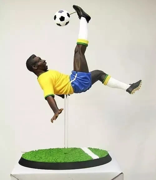 Kotobukiya Pele Statue Limited Edition 20th Century Soccer Legend
