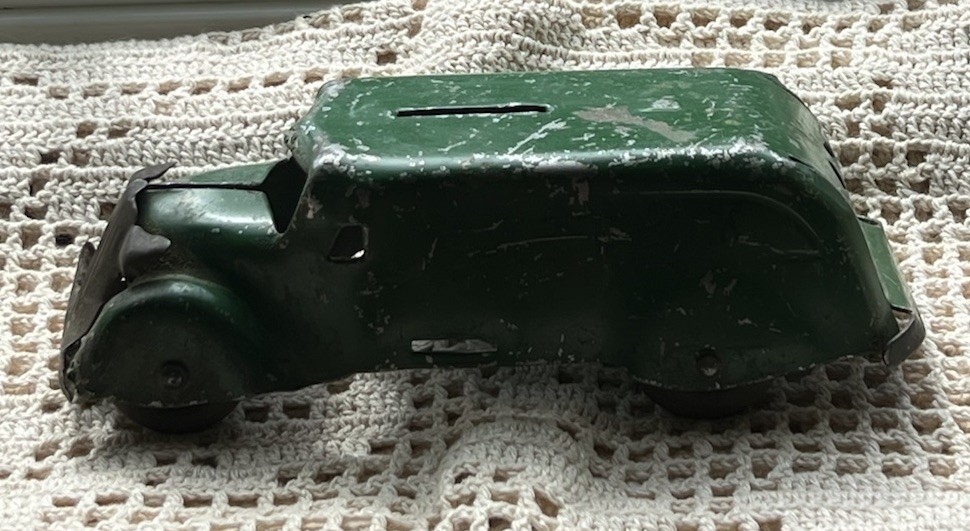 Vintage 1930s Marx Wyandotte Pressed Steel Armored Bank Toy Truck Green Vintage 1930s Marx Wyandotte Pressed Steel Armored Bank Toy Truck Green