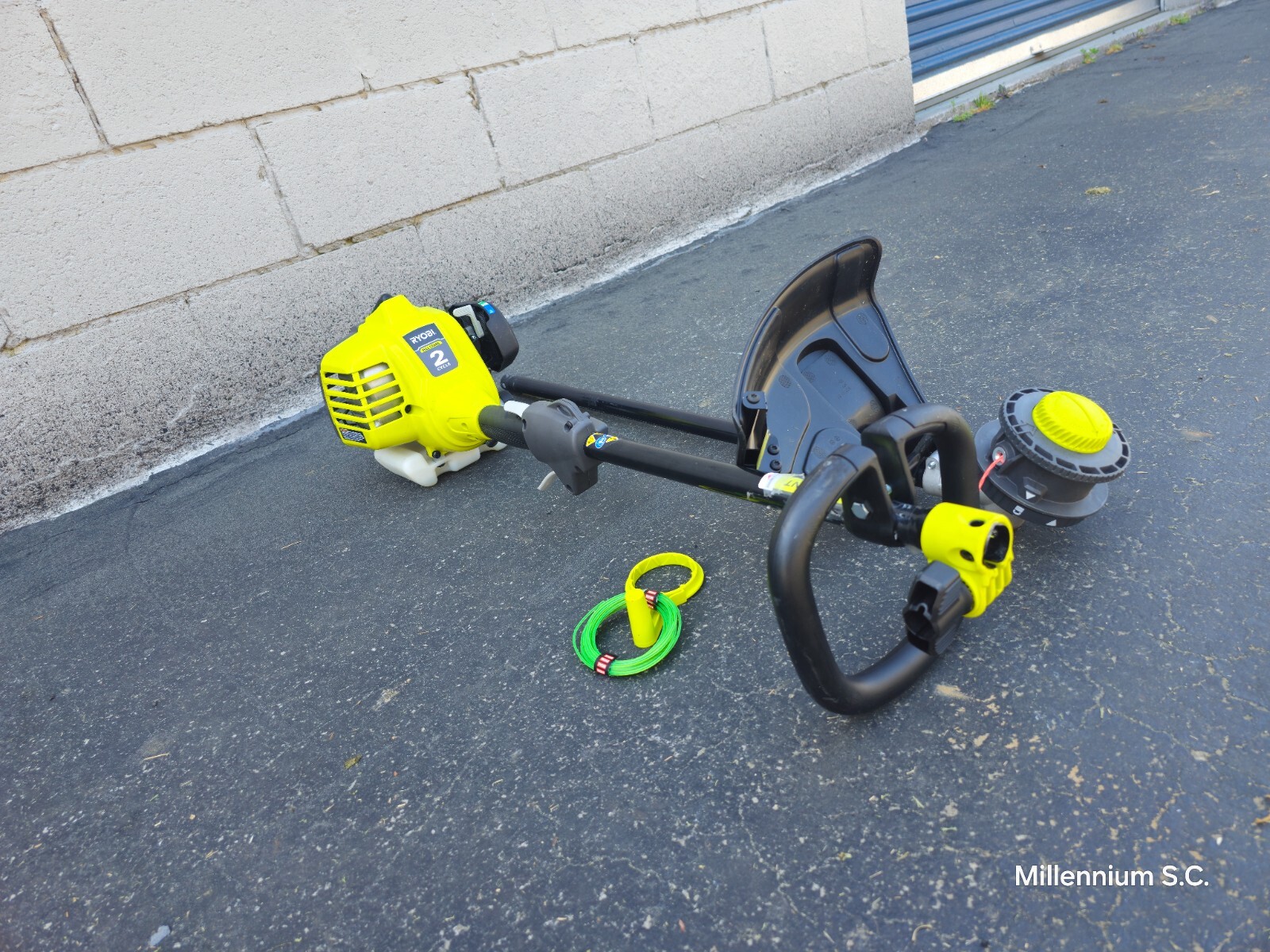 Ryobi 2-Cycle Gas String Trimmer 25cc Full Crank Weed Eater Straight Shaft Ryobi 2-Cycle Gas String Trimmer 25cc Full Crank Weed Eater Straight Shaft