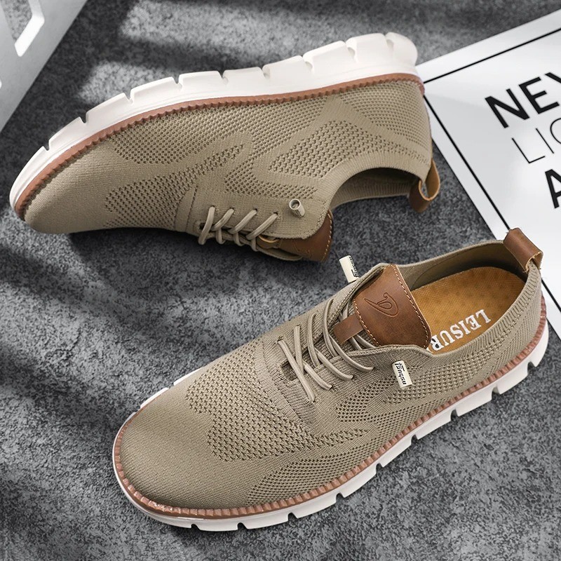 Men\'s Large Size Lightweight Breathable Mesh Non-Slip Walking Sneakers