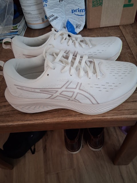Asics Women’s Gel-Excite 10 Running Shoes Size 8.5 New (Other) Asics Women’s Gel-Excite 10 Running Shoes Size 8.5 New (Other)