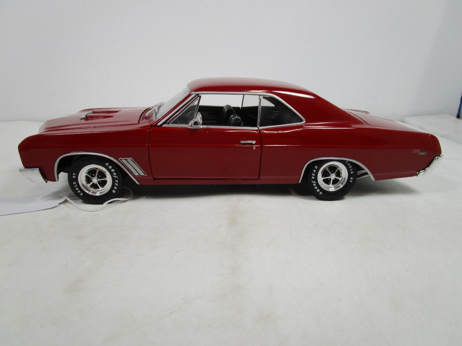 ERTL 1/18 AMERICAN MUSCLE DK. RED 1967 BUICK GS 400 USED *ISSUE* NO BOX