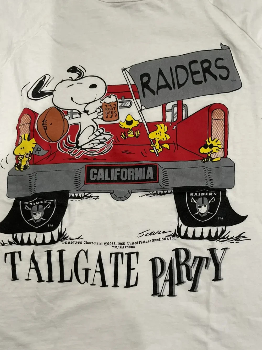 Vintage Los Angeles raiders cartoon football white shirt reprint VK14789