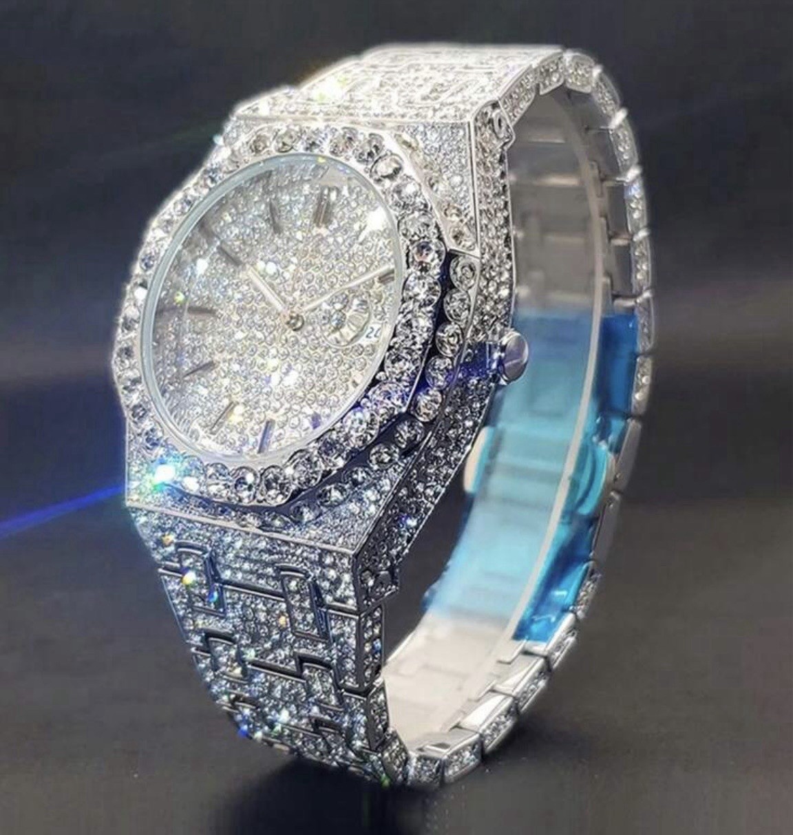 New Men’s Iced Out Simulated Diamond Hip Hop Luxury Watch New Men’s Iced Out Simulated Diamond Hip Hop Luxury Watch