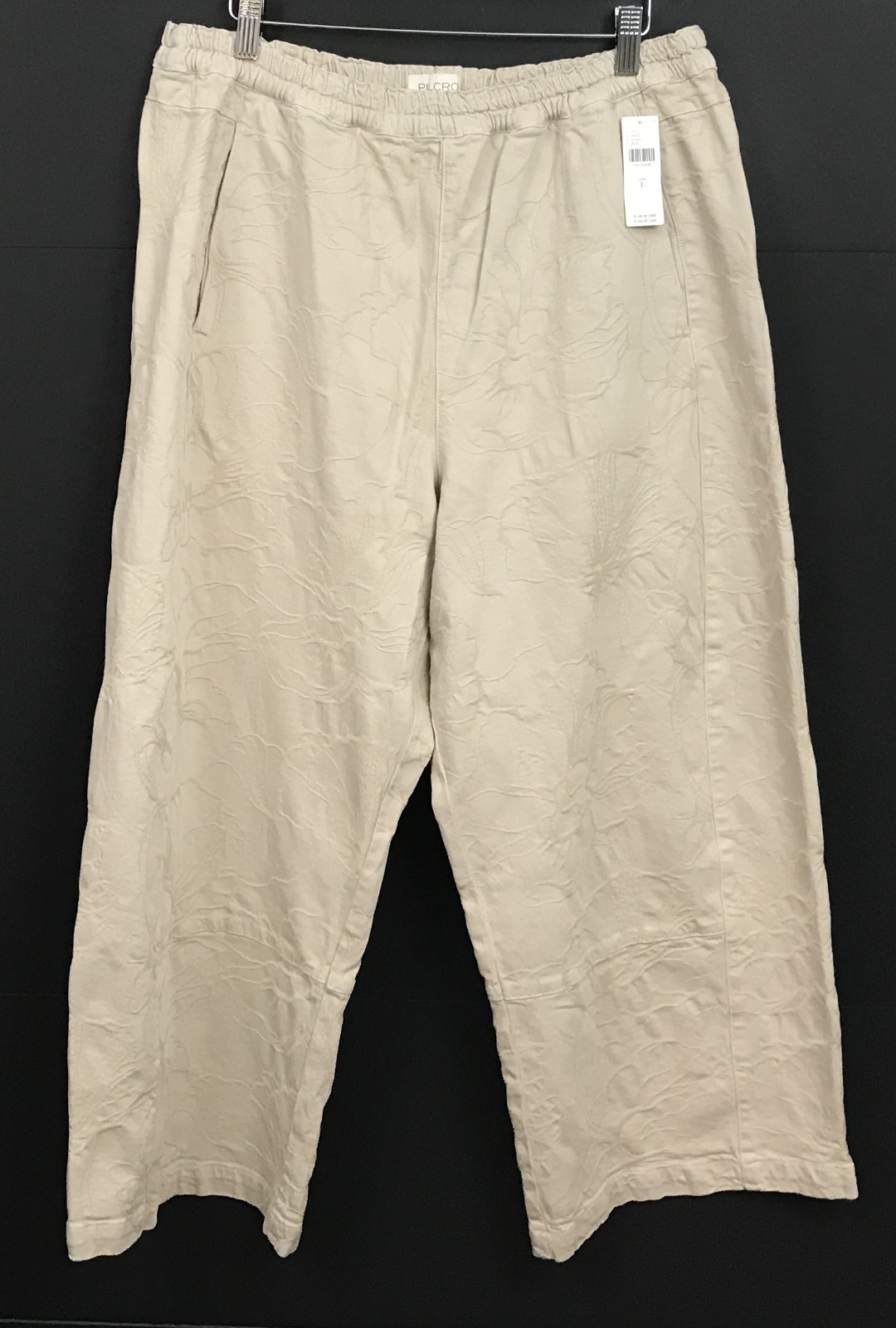 NWT Anthropologie Pilcro Izzie Relaxed Jacquard Pull-On Barrel Pants Size L NWT Anthropologie Pilcro Izzie Relaxed Jacquard Pull-On Barrel Pants Size L