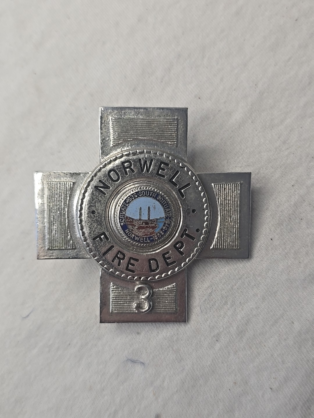 VINTAGE NORWELL MA FIRE DEPT FIREMAN BADGE RARE VINTAGE NORWELL MA FIRE DEPT FIREMAN BADGE RARE