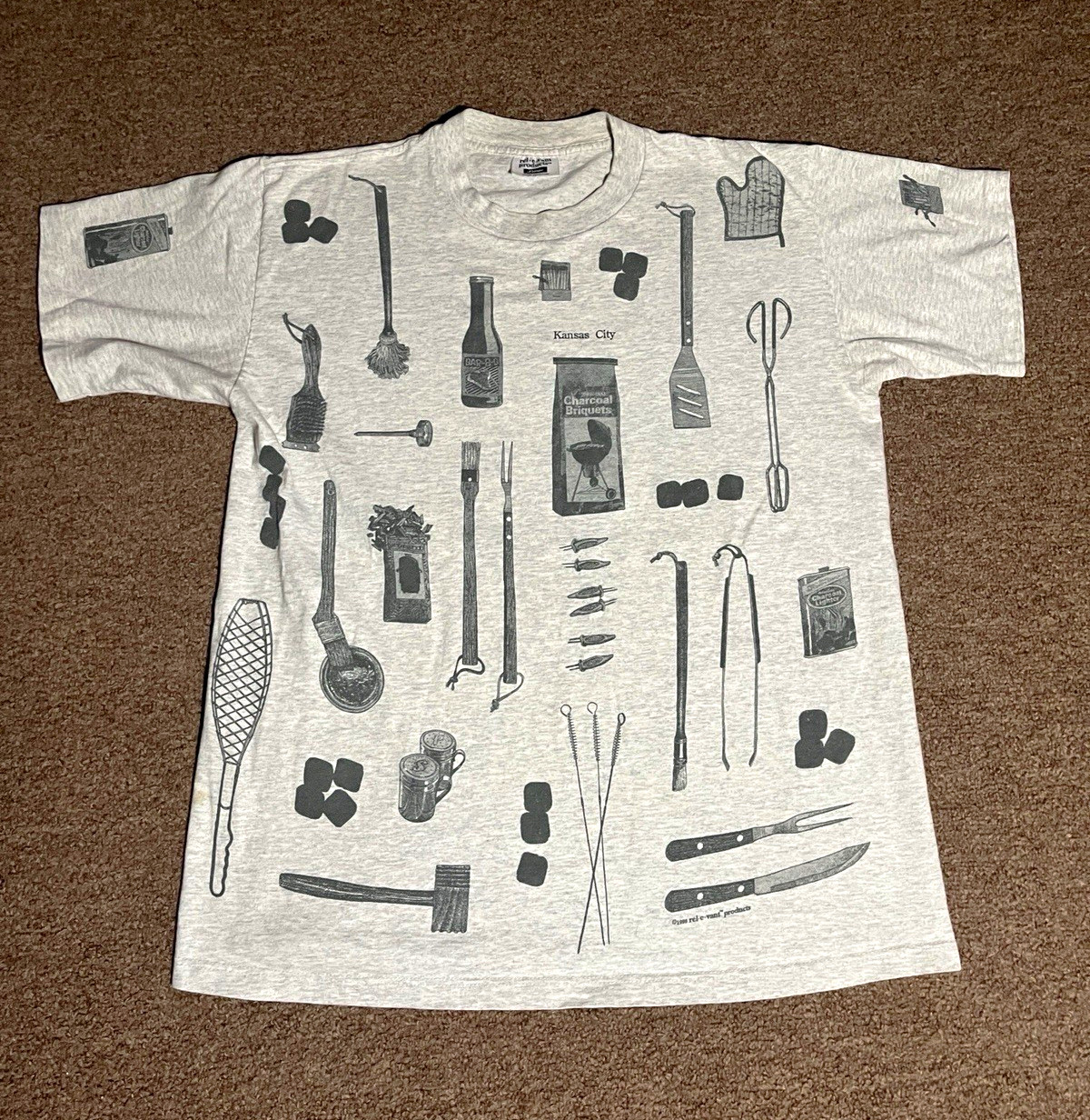 Kansas City BBQ Graphic Tee Men’s L Gray vintage AOP