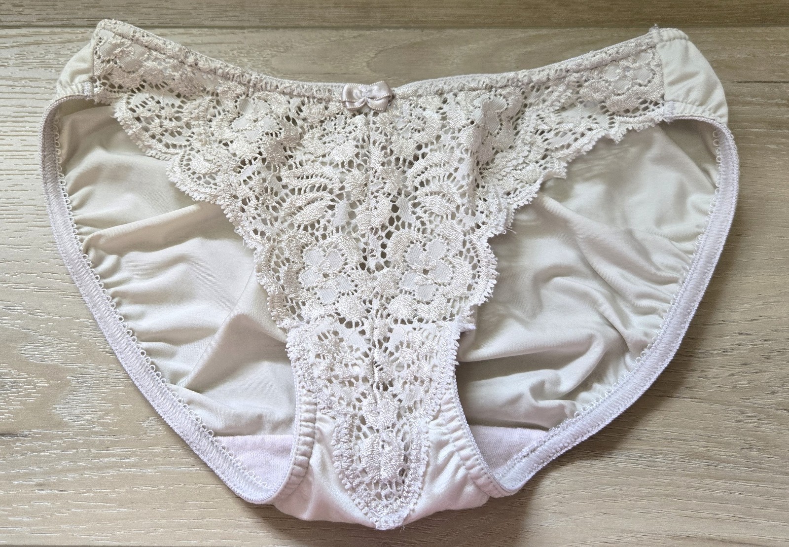 Vintage 1998 Victoria\'s Secret Taupe Lace Front Satin Back Bikini Panties S