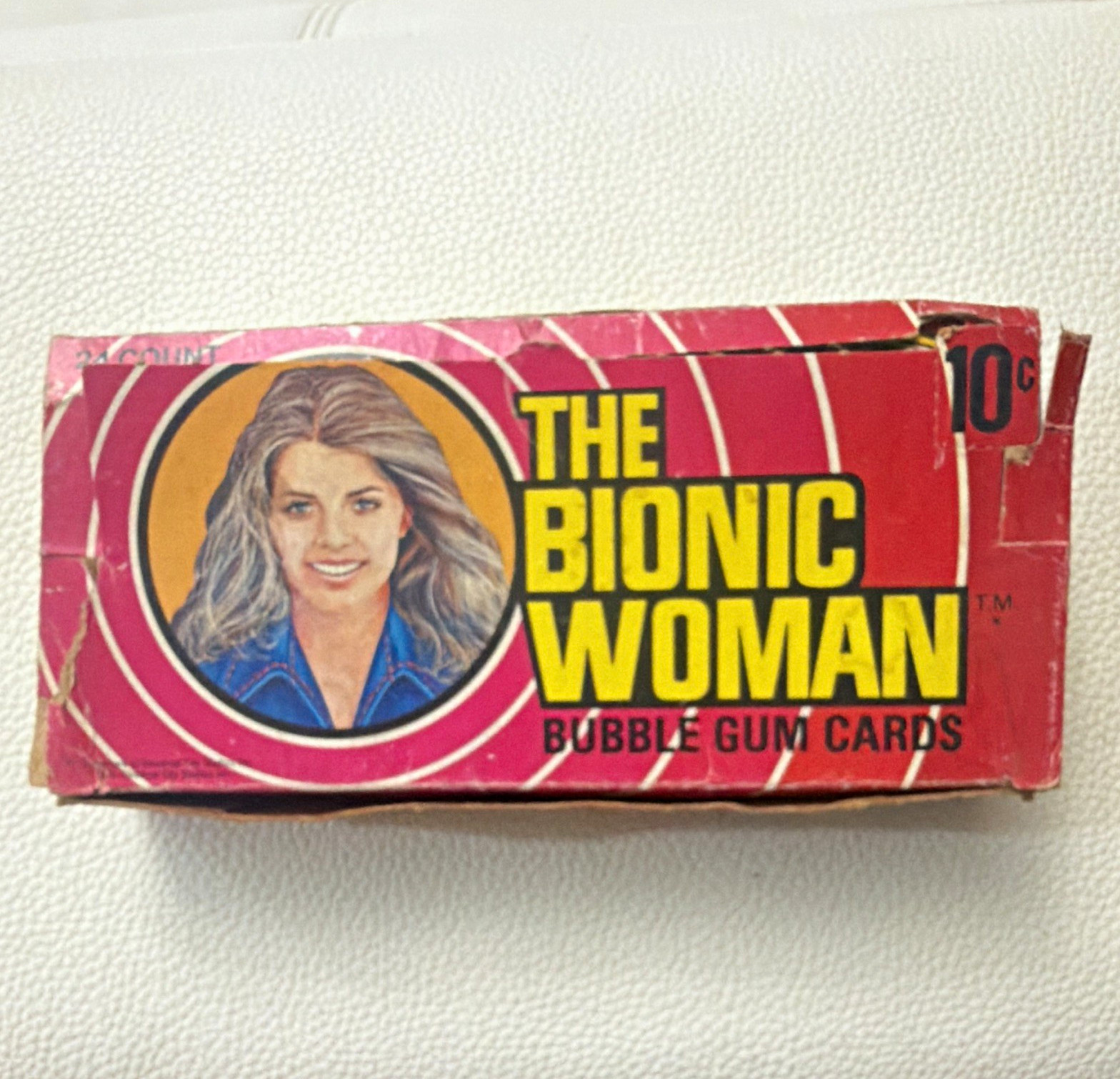 Topps The Bionic Woman Bubble Gum Cards 24-Count Display Box 10¢ 1976 Topps The Bionic Woman Bubble Gum Cards 24-Count Display Box 10¢ 1976