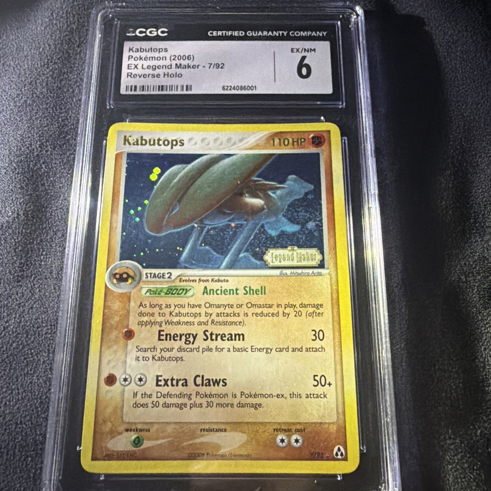 Kabutops 7/92 EX Legend Maker Holo