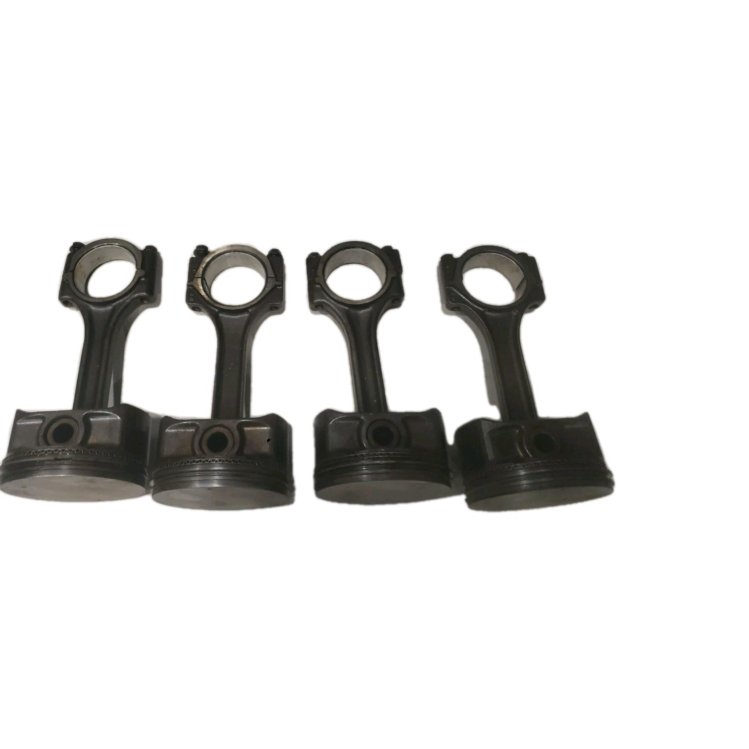 Corvette LS2 6.0 Engine  Piston and Connecting Rod 4 pcs 11202-B1