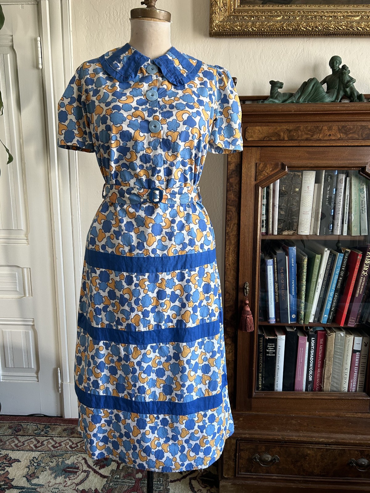 Vintage 1930s Blue Orange Floral Cotton Dress Belted Ruffle Collar Puff Sleeve S