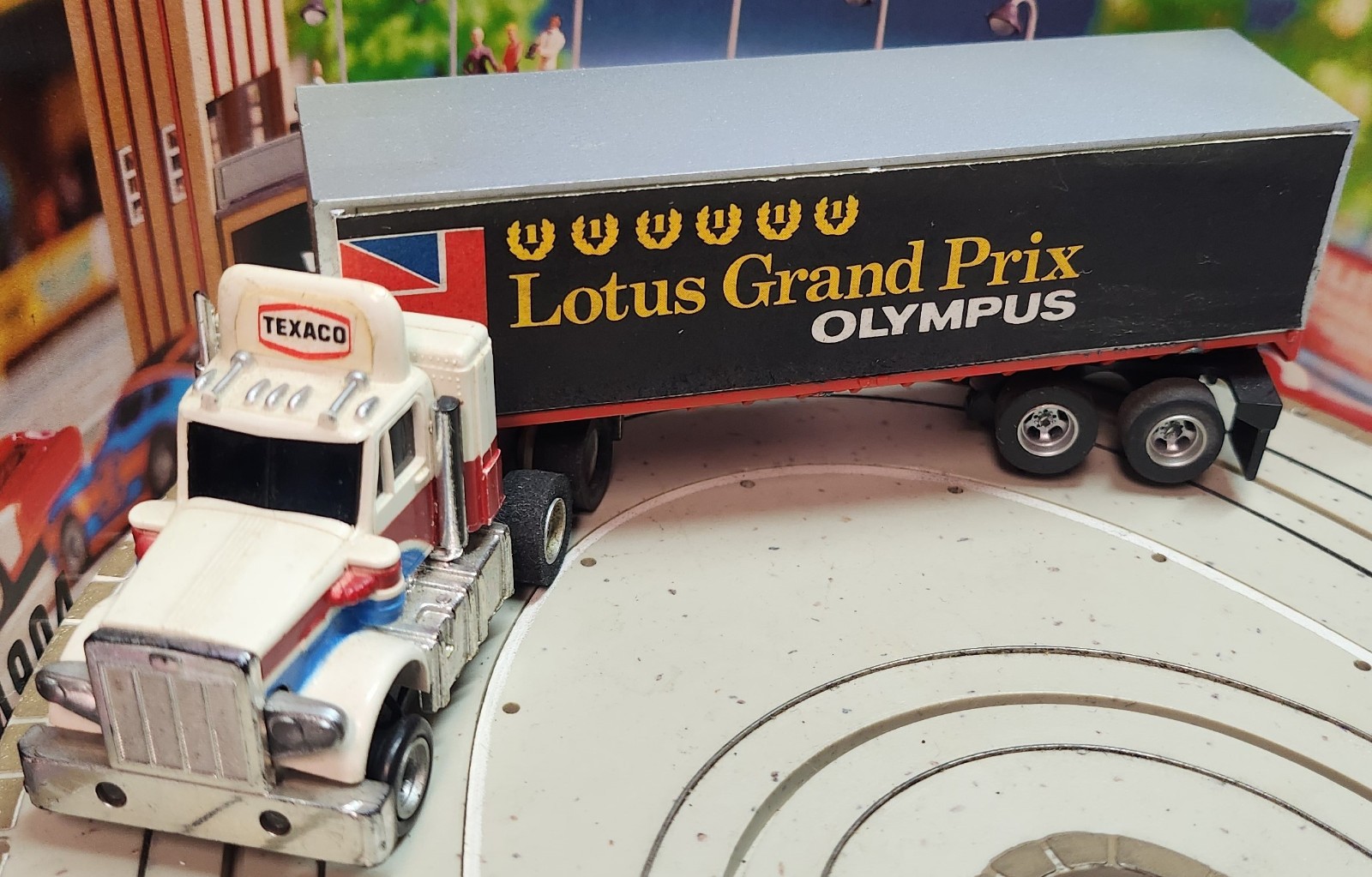 Faller / Aurora 5629 -- AFX Truck with Running Lights, 1970's Toy #EBS2131