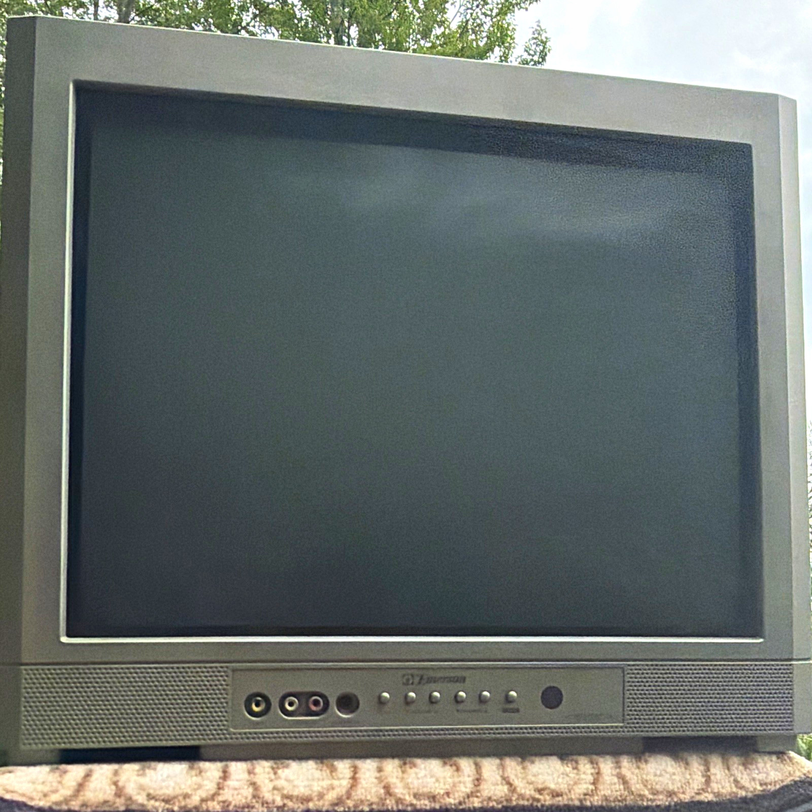 Emerson EWF2004A 20in Gray CRT TV 480i S-Video