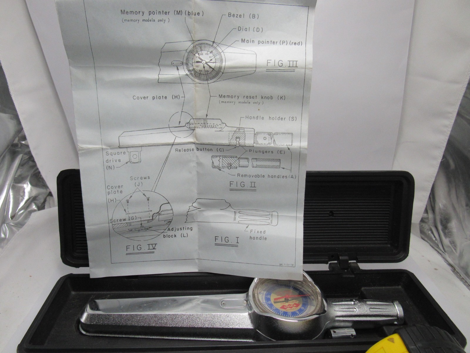 Vintage UTICA Dial Indicating Torque Wrench Tool w/ Case Instructions USA