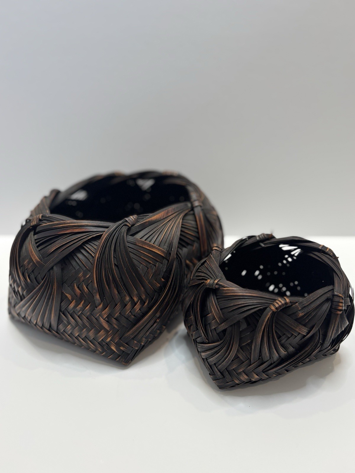 VINTAGE bamboo ikebana Japanese woven baskets. Set of two VINTAGE bamboo ikebana Japanese woven baskets. Set of two