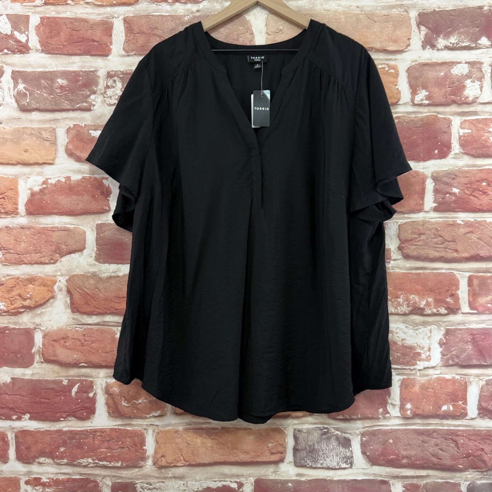 Torrid Harper Top Womens 4X Plain Black Crinkle Flutter Sleeve Popover Shirt