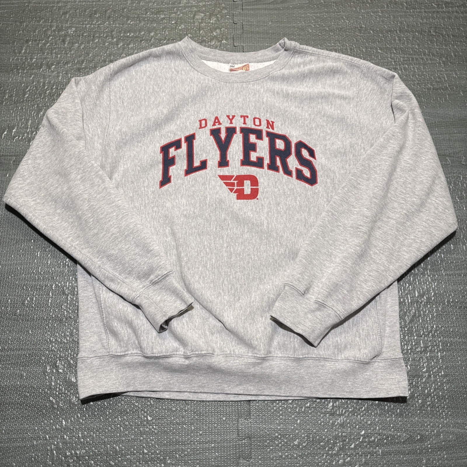 VTG Dayton Flyers Sweatshirt Y2K MV Sports Pro Weave Mens Large Gray Pullover VTG Dayton Flyers Sweatshirt Y2K MV Sports Pro Weave Mens Large Gray Pullover