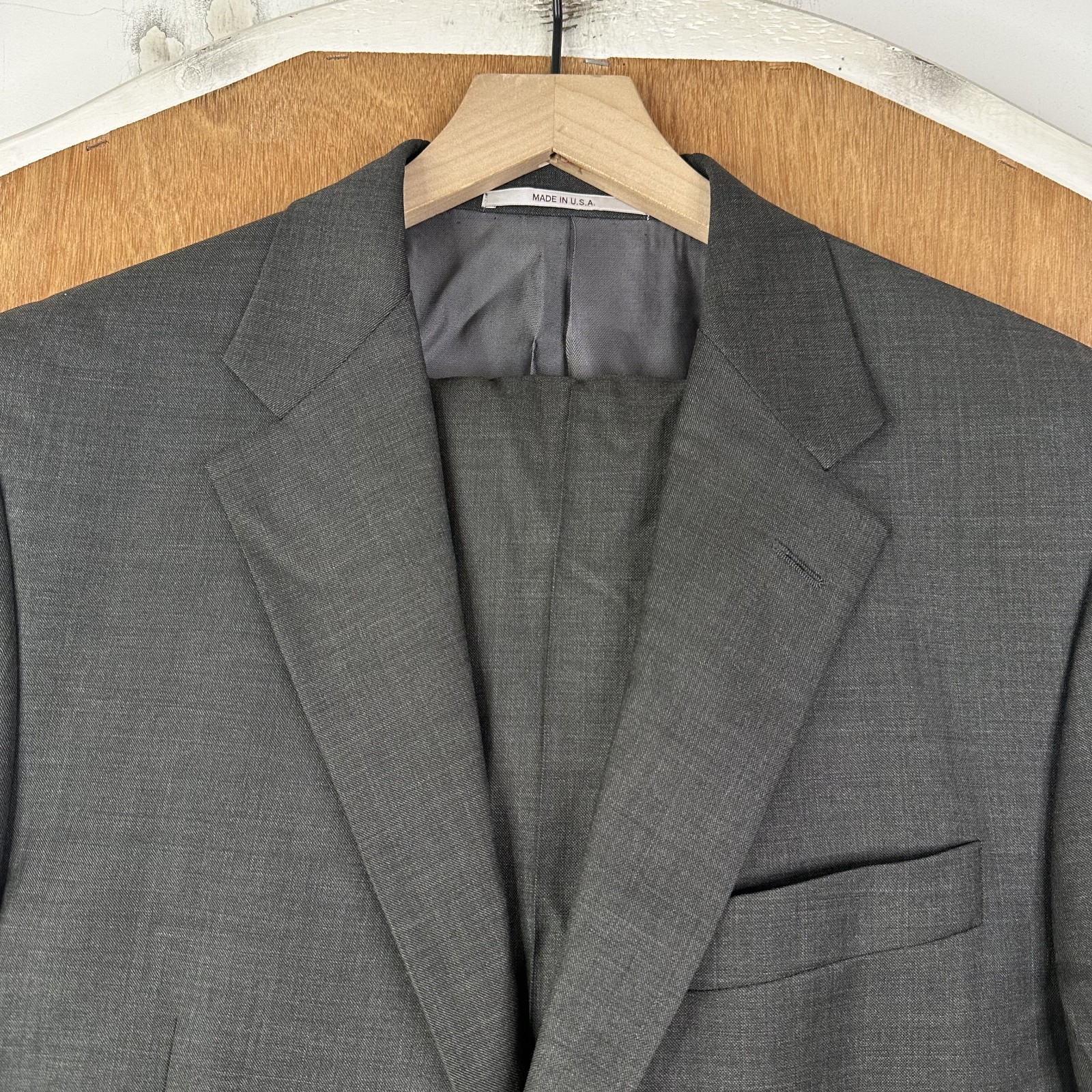 Hickey Freeman Suit Mens 40R Gray Solid 2 Button 100% Wool Pants 34x29 Flat Hickey Freeman Suit Mens 40R Gray Solid 2 Button 100% Wool Pants 34x29 Flat