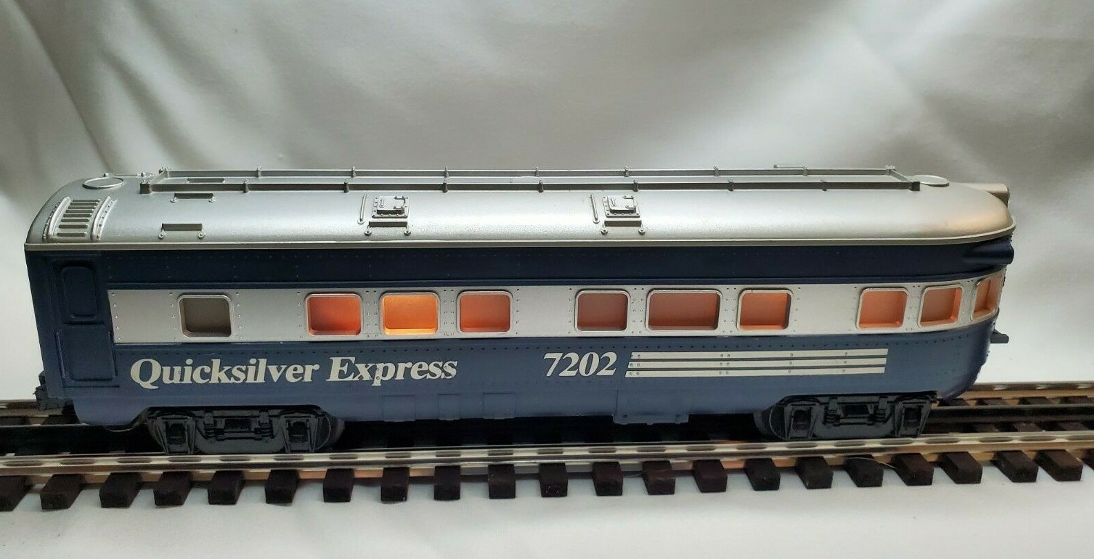 Lionel No. 7202 Quicksilver Express Passenger car Lionel No. 7202 Quicksilver Express Passenger car