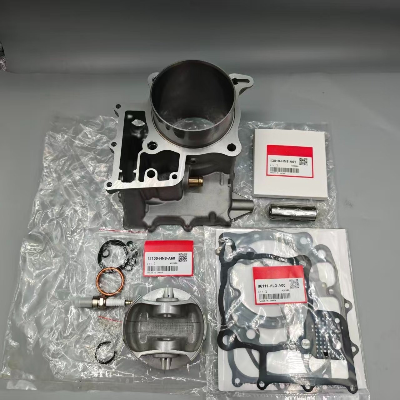 NEW OEM TOP END KIT W/ CYLINDER For 2009-2013 Honda Big Red 700 MUV700 NEW OEM TOP END KIT W/ CYLINDER For 2009-2013 Honda Big Red 700 MUV700