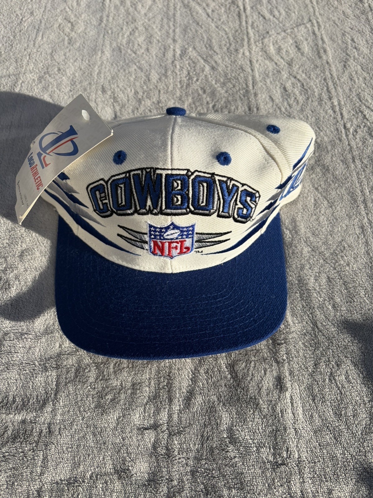 Vtg 90s NFL Dallas Cowboys Diamond Cut White Dome Logo Athletic Snapback Hat Vtg 90s NFL Dallas Cowboys Diamond Cut White Dome Logo Athletic Snapback Hat