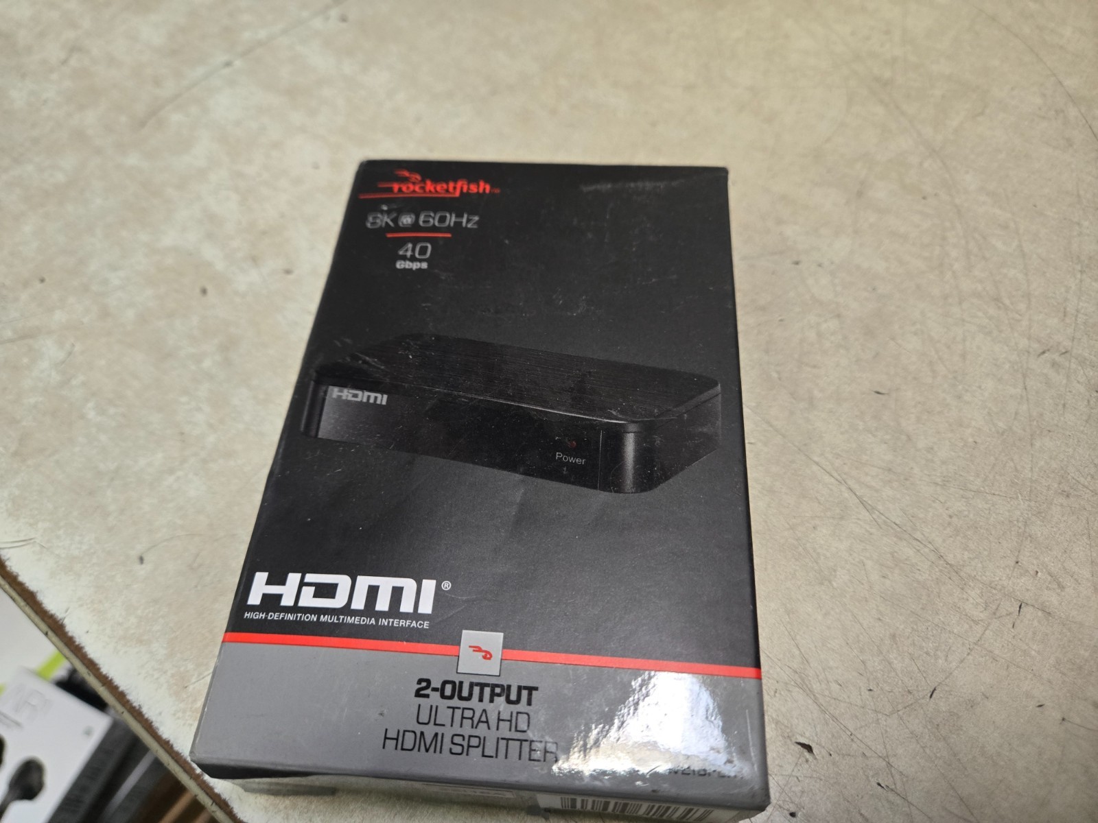 Rocketfish- 2-Output 8K Ultra High Speed HDMI 2.1 Splitter - Black
