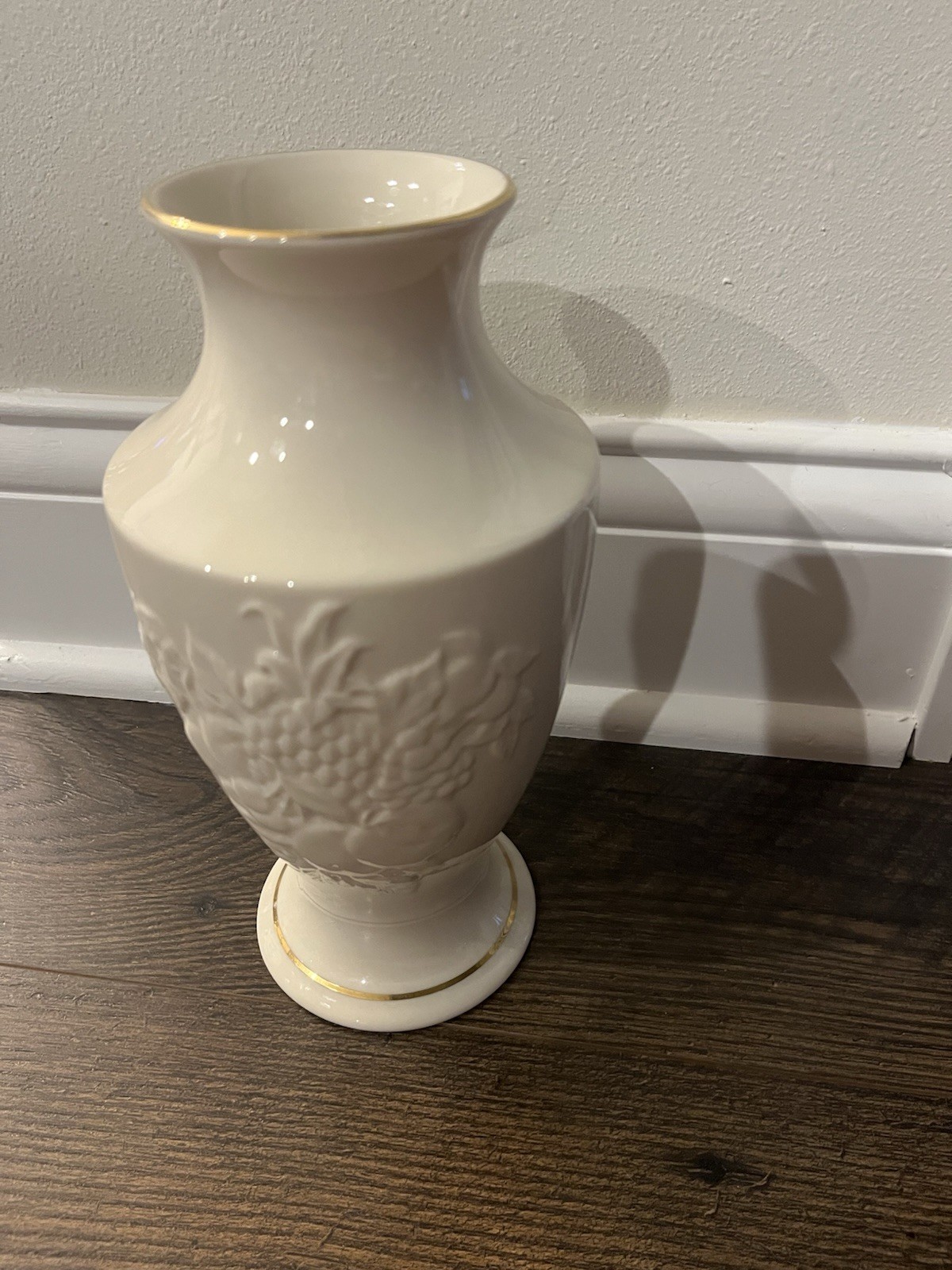 LENOX LARGE VASE FRUIT OF LIFE 9.25 LENOX LARGE VASE FRUIT OF LIFE 9.25