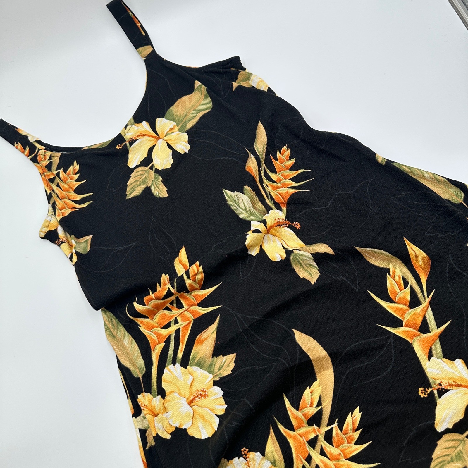 Hilo Hattie Floral Dress Womens M Black Excellent Hawaii Hibiscus Tropical Luau Hilo Hattie Floral Dress Womens M Black Excellent Hawaii Hibiscus Tropical Luau