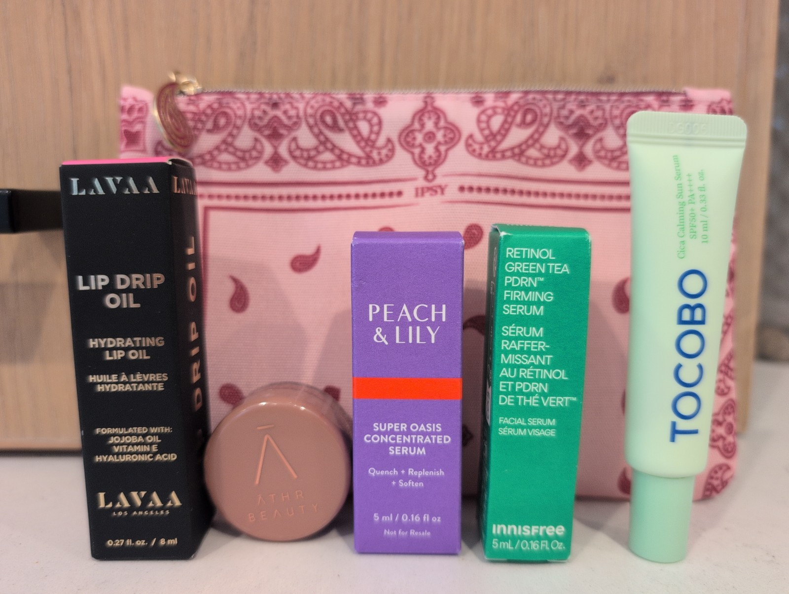 NEW Ipsy August 2026 Bag Brand New Pink Bandana Zipper Bag + 5 Items NEW Ipsy August 2026 Bag Brand New Pink Bandana Zipper Bag + 5 Items