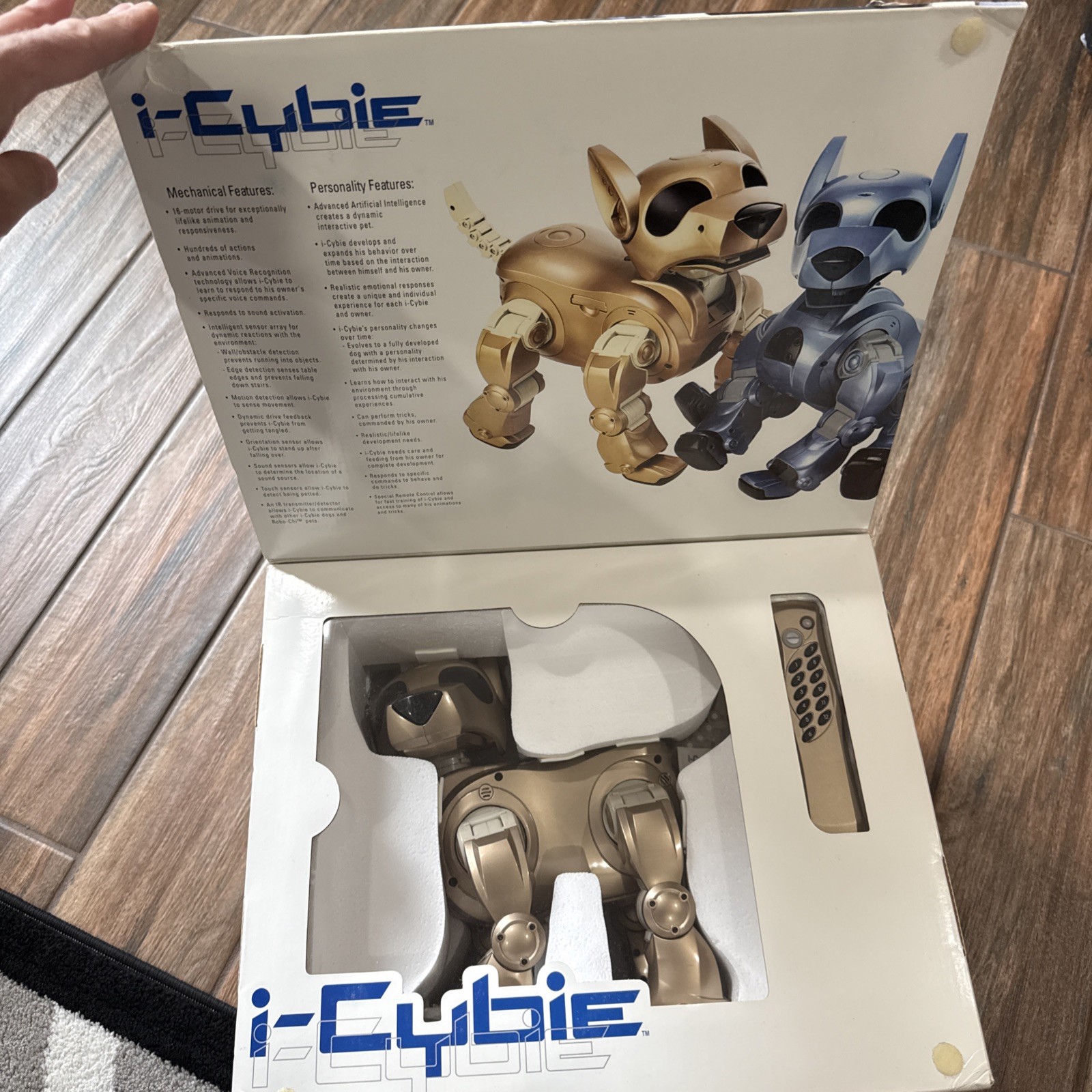I-Cybie GOLD Robotic Dog Vintage 2001 Hasbro Tiger W/ Remote Charger Mint In Box I-Cybie GOLD Robotic Dog Vintage 2001 Hasbro Tiger W/ Remote Charger Mint In Box