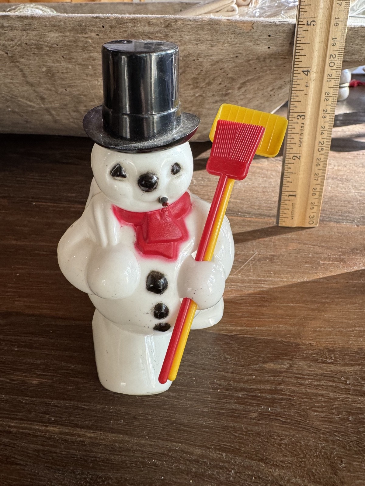 Vintage 1950’s Plastic Rosbro Frosty the Snowman Christmas Candy Container 5\ Vintage 1950’s Plastic Rosbro Frosty the Snowman Christmas Candy Container 5\
