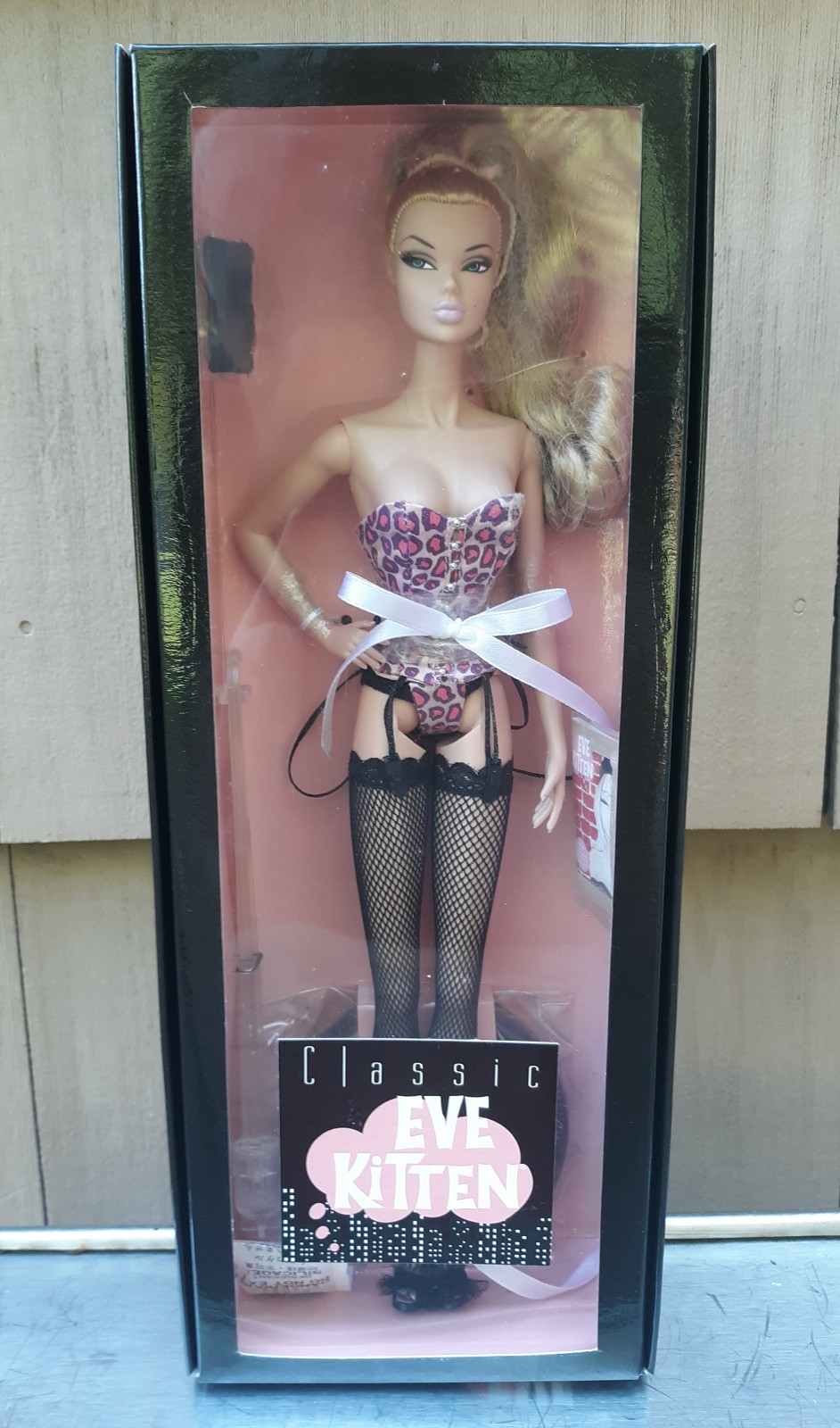 Eve Kitten \
