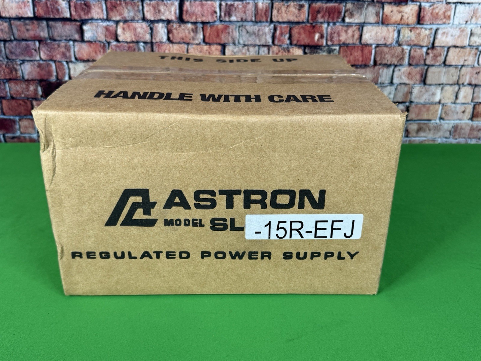 New Astron SL-15R-EFJ, 13.8 VDC 15 AMP Power Supply w EF Johnson Power Cable New Astron SL-15R-EFJ, 13.8 VDC 15 AMP Power Supply w EF Johnson Power Cable