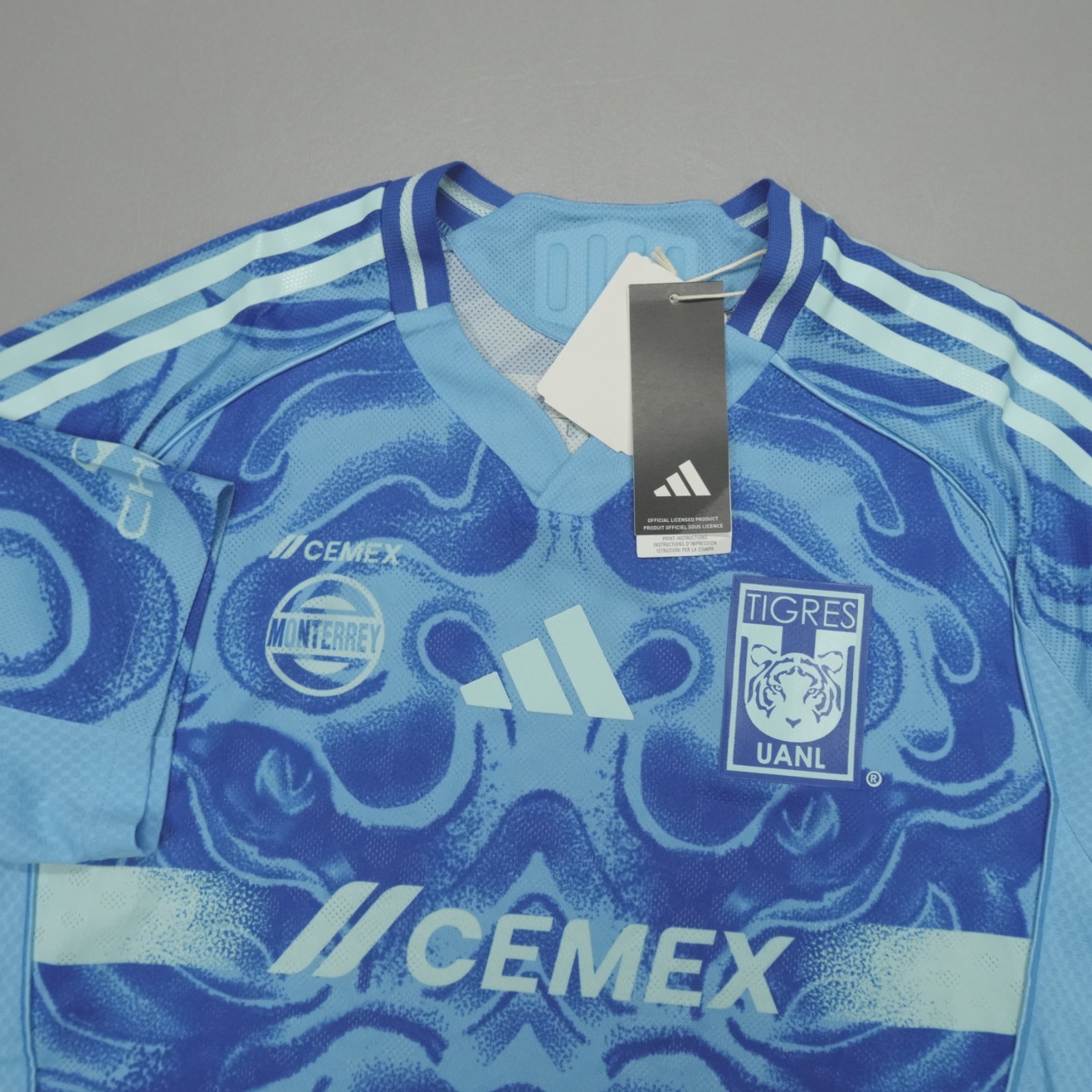 Adidas Tigres UANL Away Authentic Jersey Tiger Graphic Blue Size L NWT Soccer Adidas Tigres UANL Away Authentic Jersey Tiger Graphic Blue Size L NWT Soccer