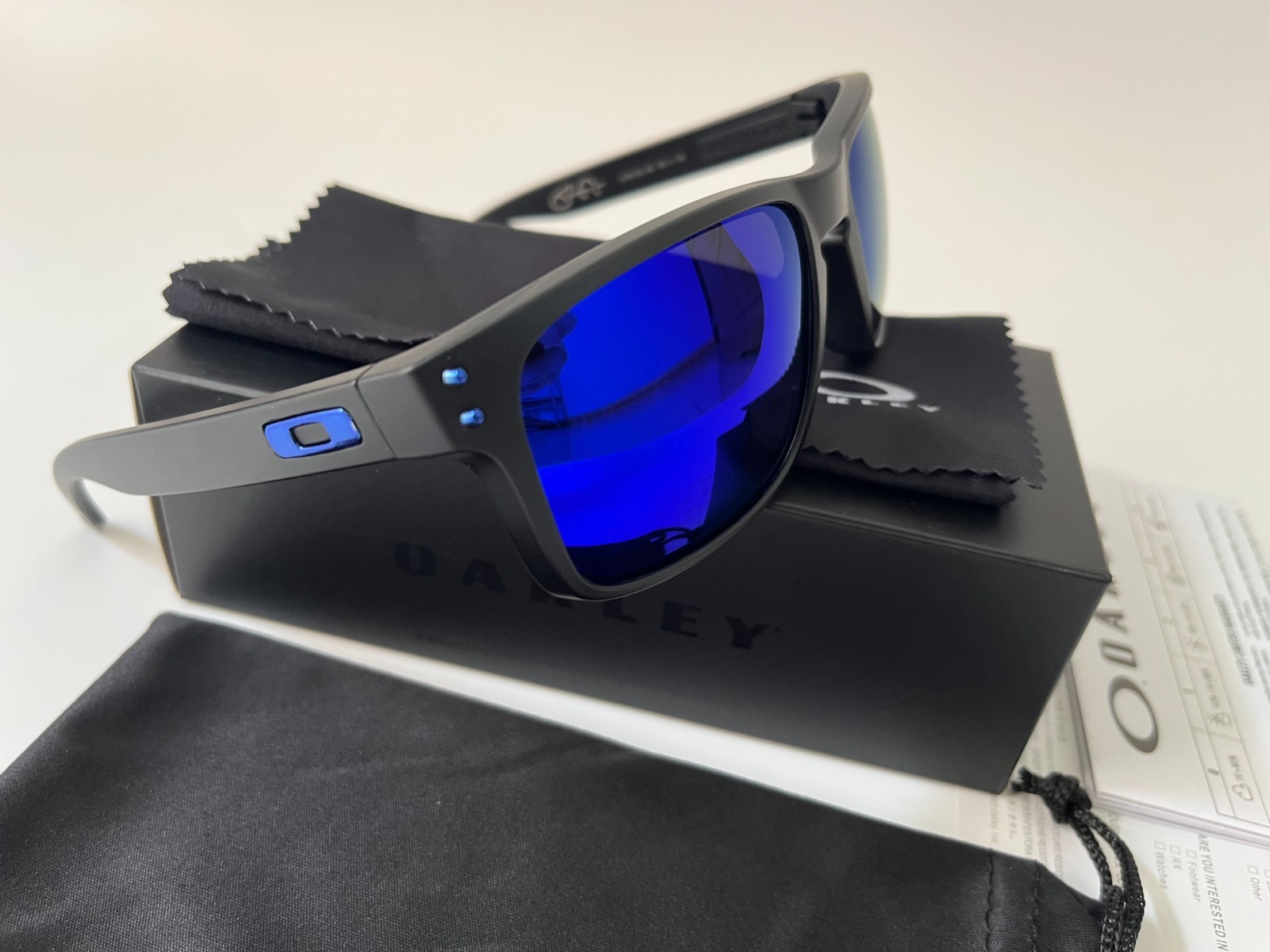 Oakley Holbrook OO9102 Sunglasses Matte Black /Blue Mirror Polarized Sunglasses Oakley Holbrook OO9102 Sunglasses Matte Black /Blue Mirror Polarized Sunglasses