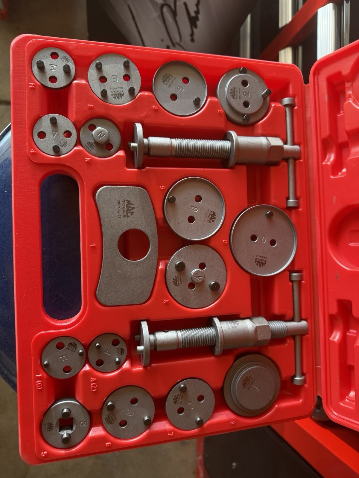 Mac Tools 18 Pc Brake Caliper Turn In Kit