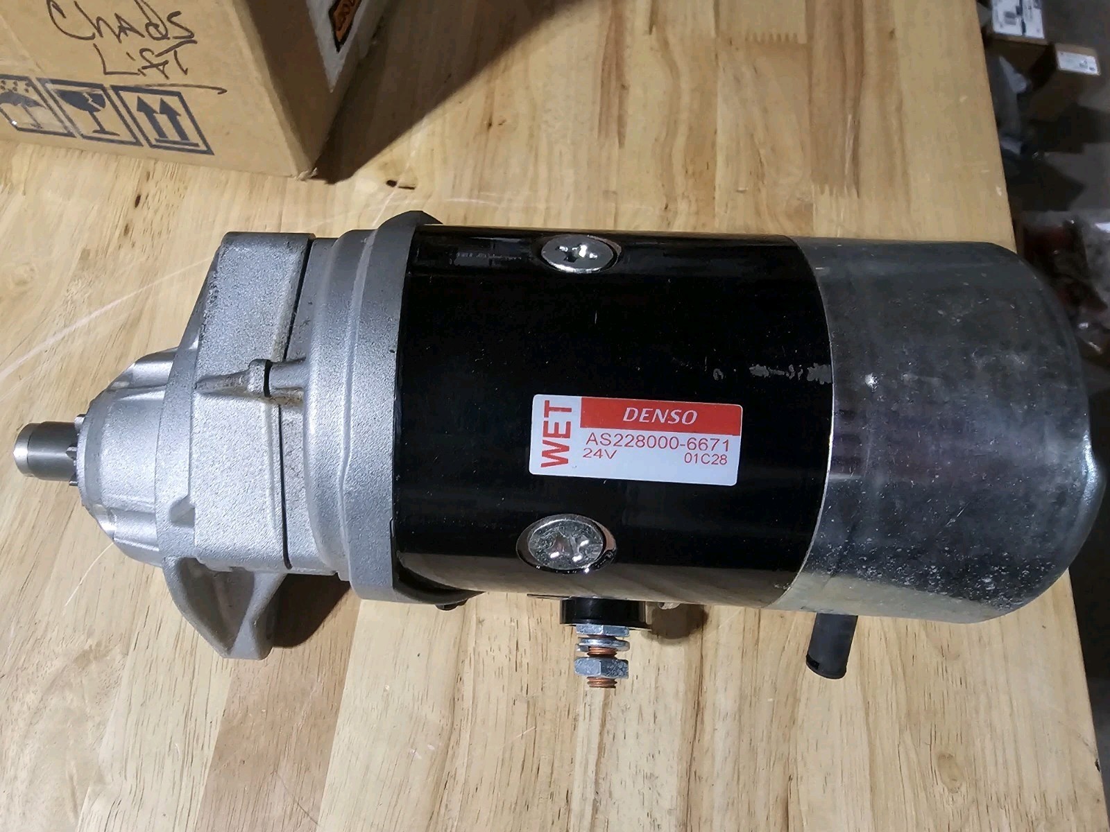 New Open Box DENSO AS228000-6671 24V 4.5kW Starter Motor Wet Clutch Cummins...