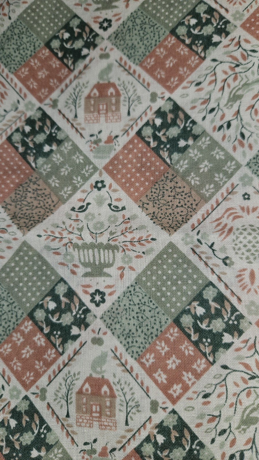 VTG HTF Cotton Fabric Diamond Squares Pattern House,Birds,Flowers Etc 3 Yards 