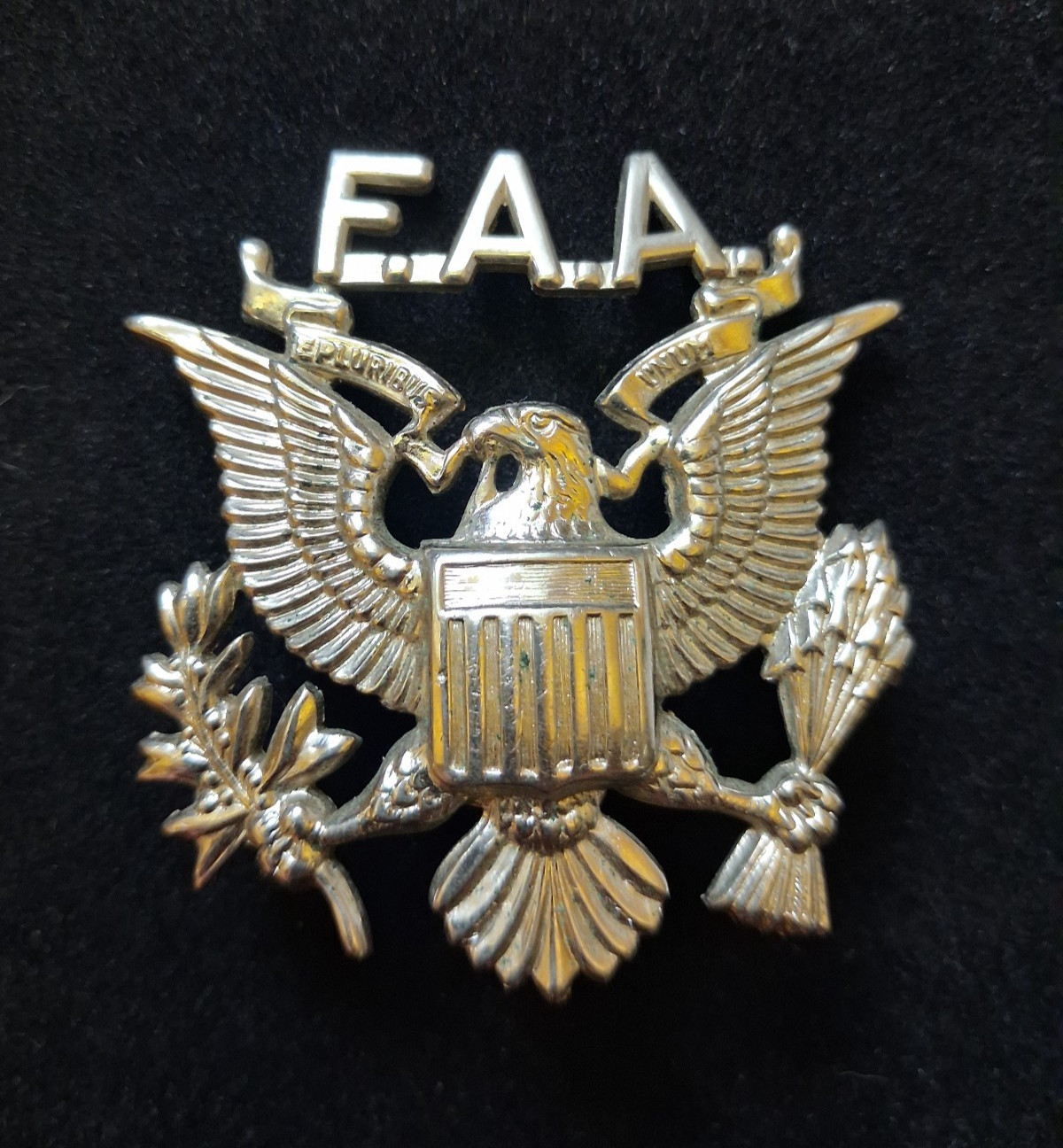 Vintage FAA Federal Aviation Administration Visor Cap Badge Eagle Insignia Screw Vintage FAA Federal Aviation Administration Visor Cap Badge Eagle Insignia Screw