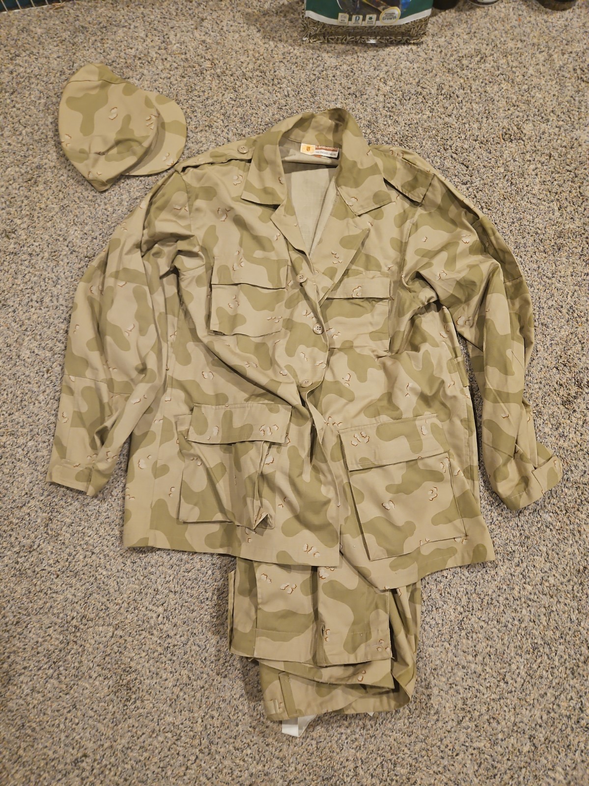Vintage Kuwait National Guard Desert Amoeba camouflage Uniform Complete Set XL Vintage Kuwait National Guard Desert Amoeba camouflage Uniform Complete Set XL