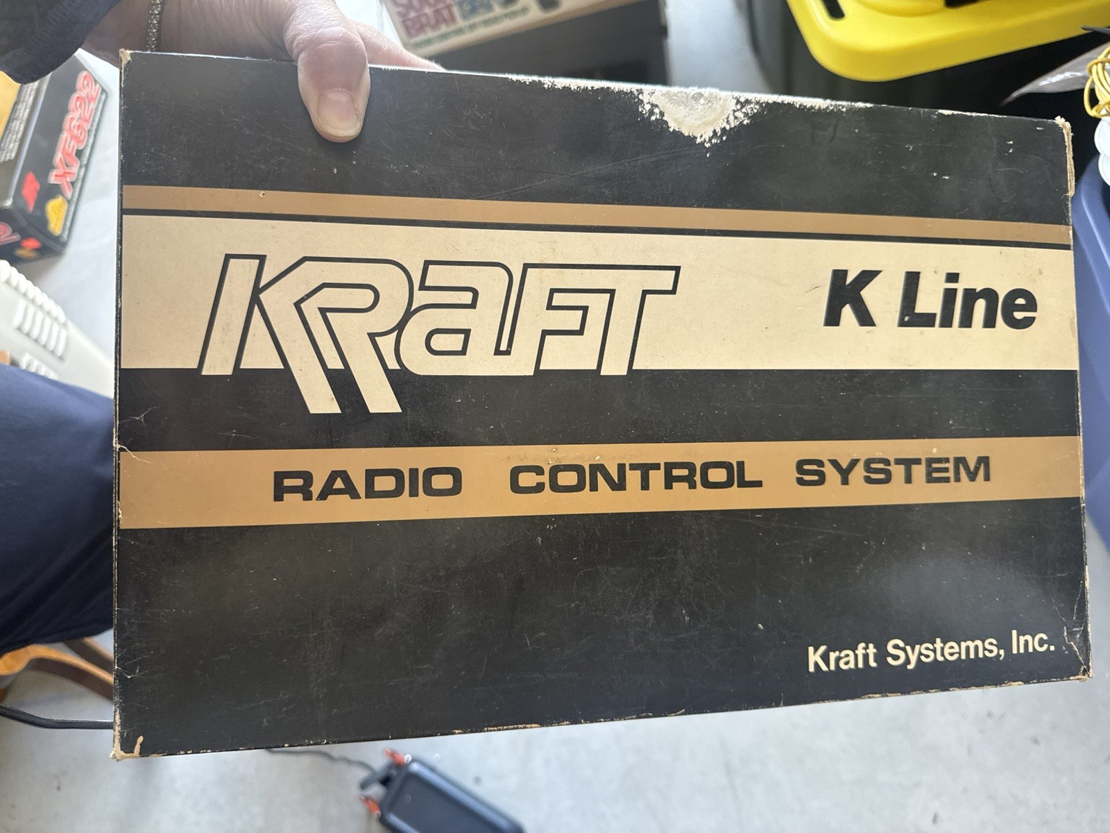 VINTAGE KRAFT SERIES SEVENTY REMOTE CONTROLLER w/SERVOS, BATTERY, CHARGER VINTAGE KRAFT SERIES SEVENTY REMOTE CONTROLLER w/SERVOS, BATTERY, CHARGER
