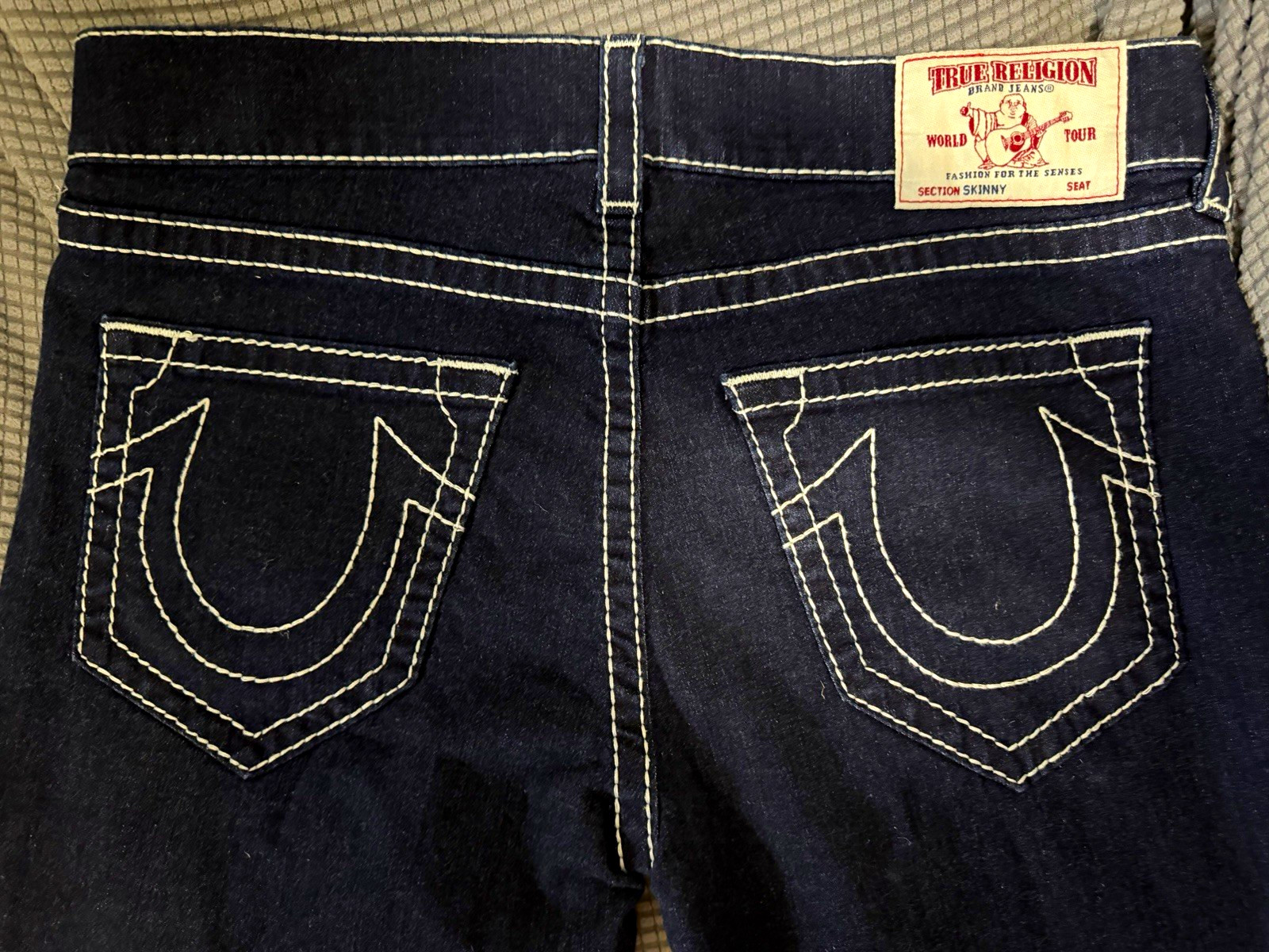 True Religion World Tour Skinny Fit Dark Wash Blue Denim Jeans 5-Pocket Logo True Religion World Tour Skinny Fit Dark Wash Blue Denim Jeans 5-Pocket Logo