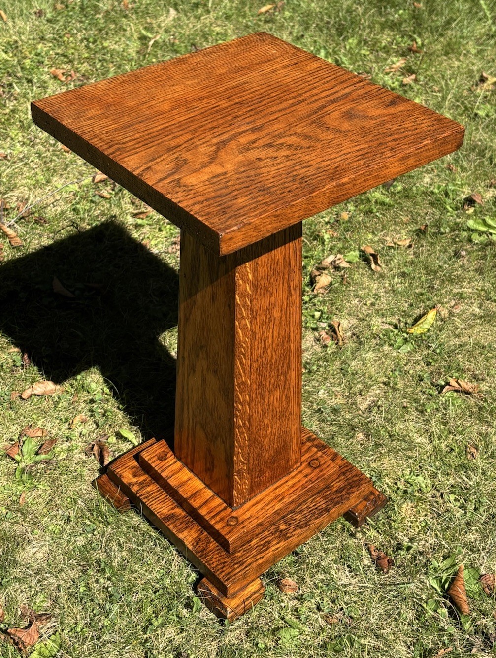 1931 Mission Arts & Crafts Quarter Sawn Tiger Oak Pedestal Plant Stand Signed 1931 Mission Arts & Crafts Quarter Sawn Tiger Oak Pedestal Plant Stand Signed